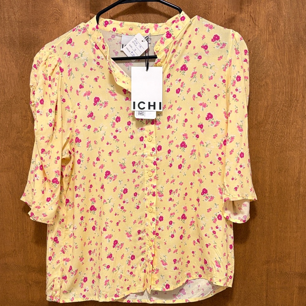 544. Ichi Yellow Floral Button-Front Women's Blouse